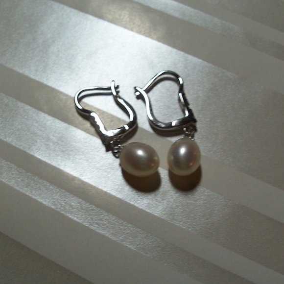 Cultured Freshwater Pearl Earrings - Picture 2 of 2